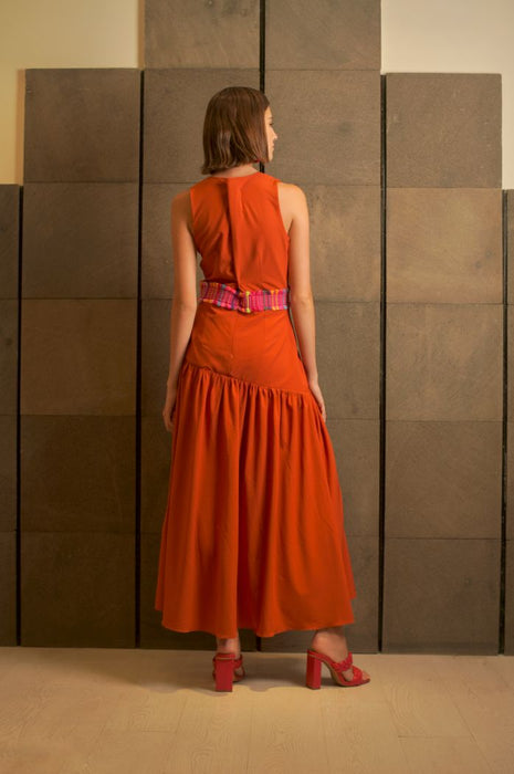 VESTIDO COLOR LADRILLO CON DETALLE TEXTIL